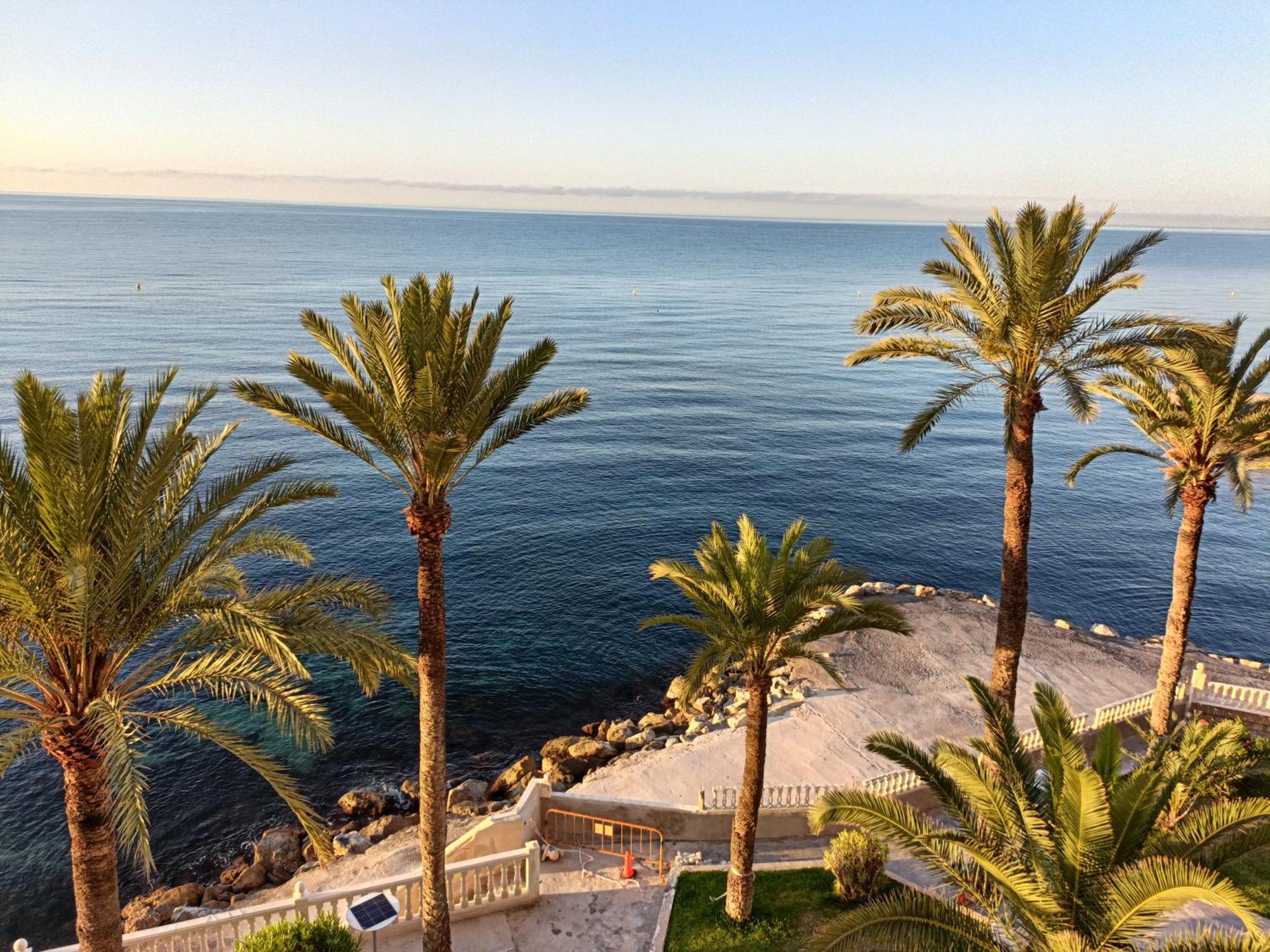 Superb Sea View Apartment 阿利坎特 外观 照片